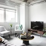 Modern 2Br In C.B.D. By Sonder