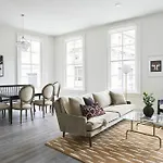Distinctive 2Br On Saint Charles Ave By Sonder