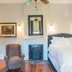 Crescent City Cottage