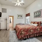 N Broad Studios