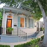 Doctor Gumbo Guesthouse