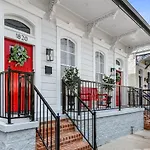 Urban Retreat Near French Quarter
