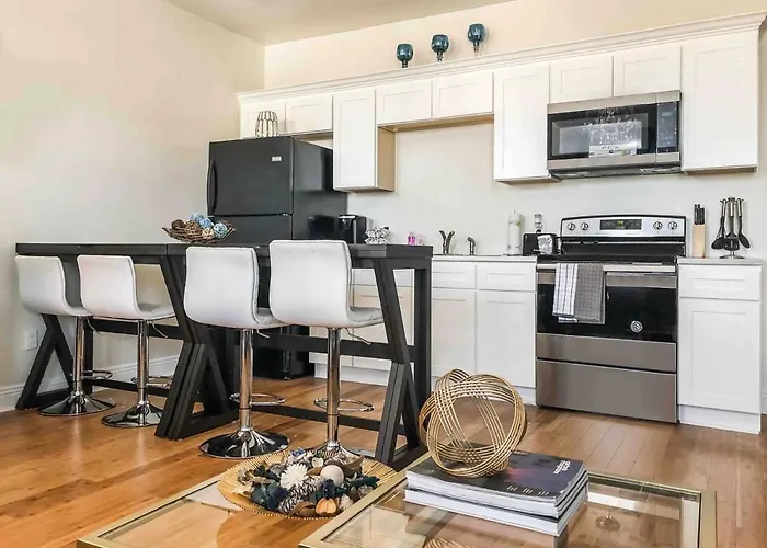 New Luxurious 3Bd Bywater Home Minutes From French Quarter