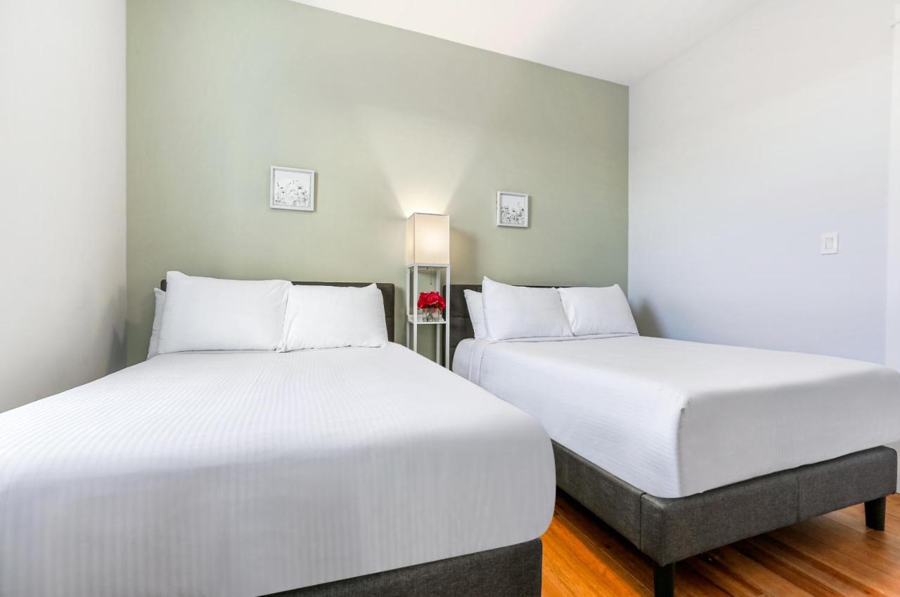 Apartment Hosteeva Chic Urban Retreat W Pool Steps To St Charles Ave And Near Bourbon St New Orleans