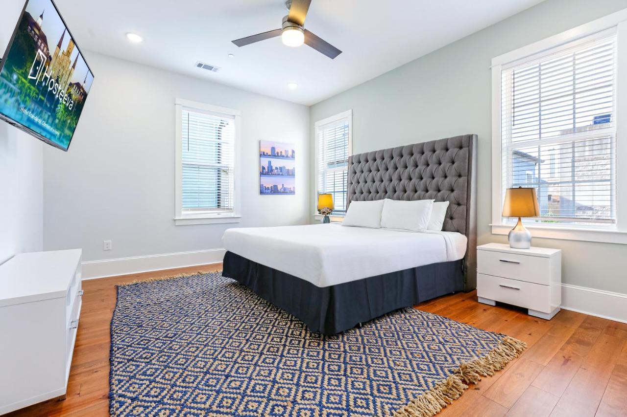 Hosteeva Chic Urban Retreat W Pool Steps To St Charles Ave And Near Bourbon St Apartment *