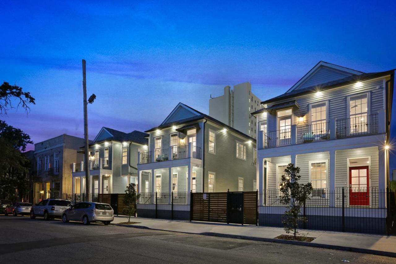 Hosteeva Amazing 4 Bedroom Modern With Balcony Near Frnch Quarter New Orleans