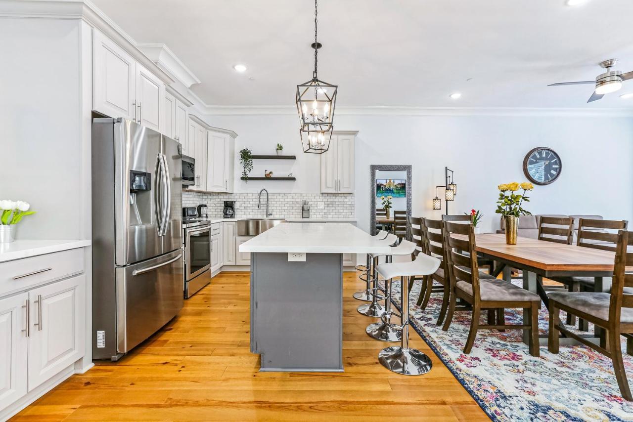 Stunning 4br-5br Near Frnch Quarter Homes By Hosteeva * New Orleans