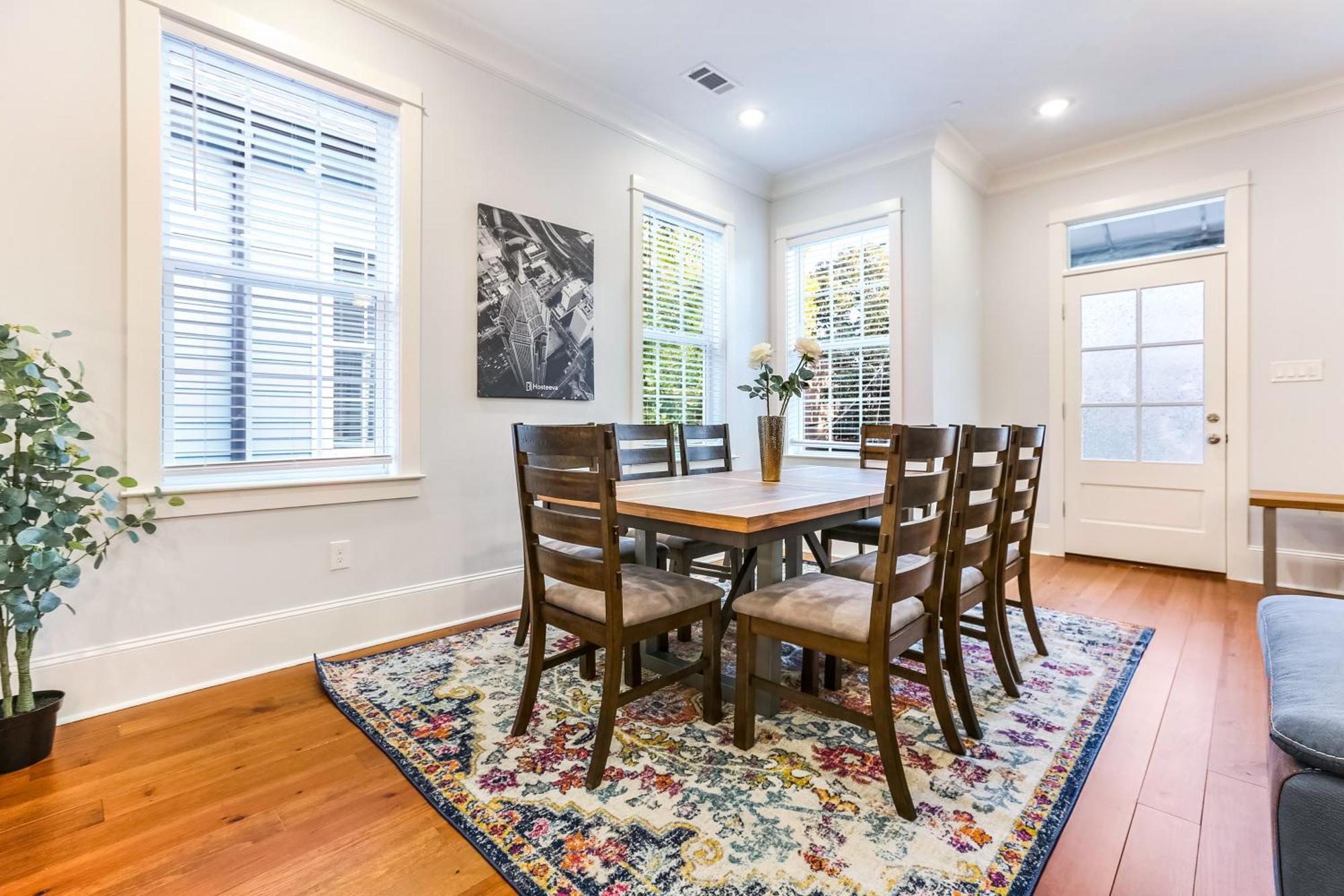 Apartment Stunning 4br-5br Near Frnch Quarter Homes By Hosteeva