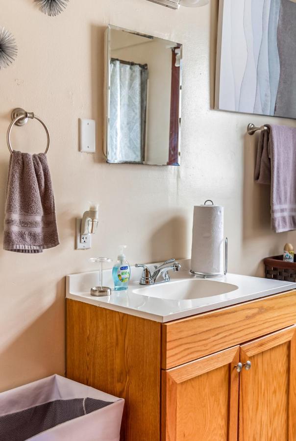 Apartment Private 3 Bedroom Minutes From French Quarter Walking Distance From River *