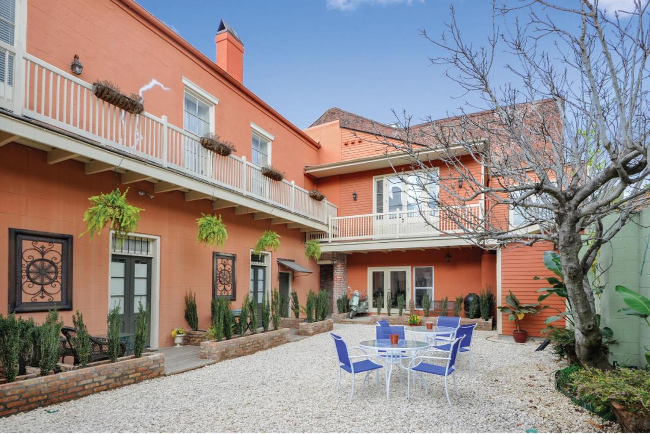 French Quarter 3 Bedroom Condo With Balcony