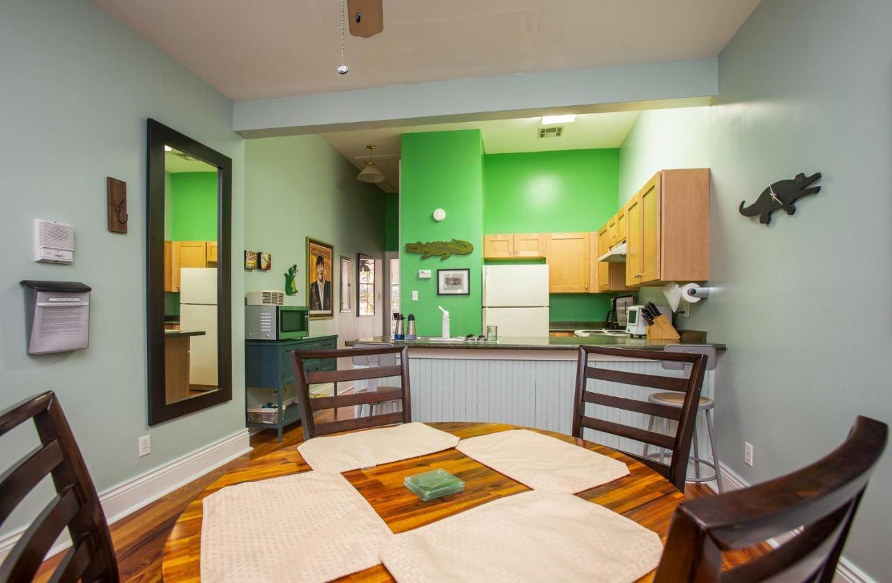 Alligator Alley Apartment New Orleans
