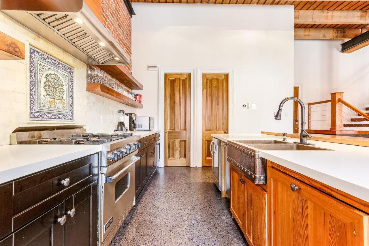Holiday home Stunning 5 Bedroom Urban Oasis Downtown Nola New Orleans