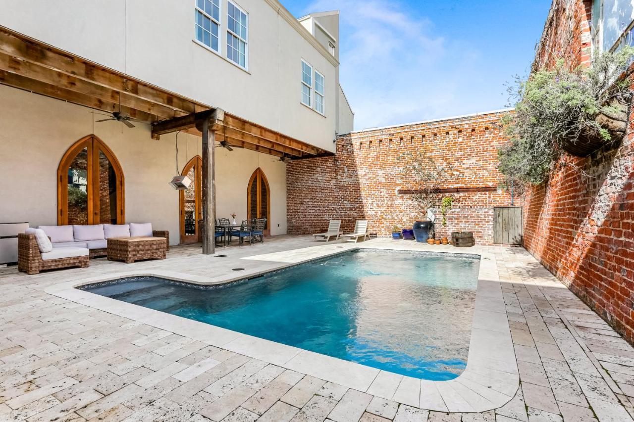 Holiday home Stunning 5 Bedroom Urban Oasis Downtown Nola