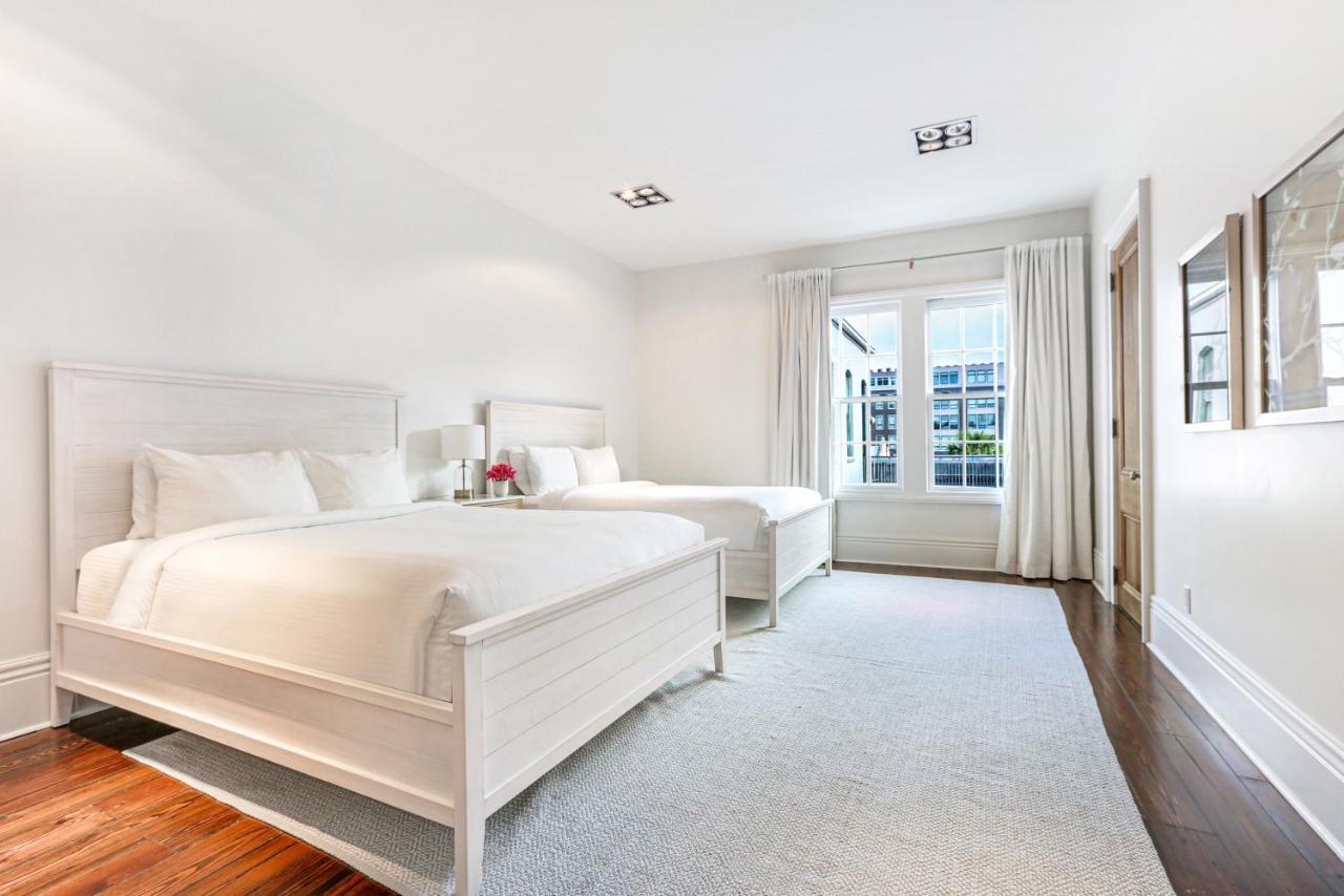 Stunning 5 Bedroom Urban Oasis Downtown Nola *