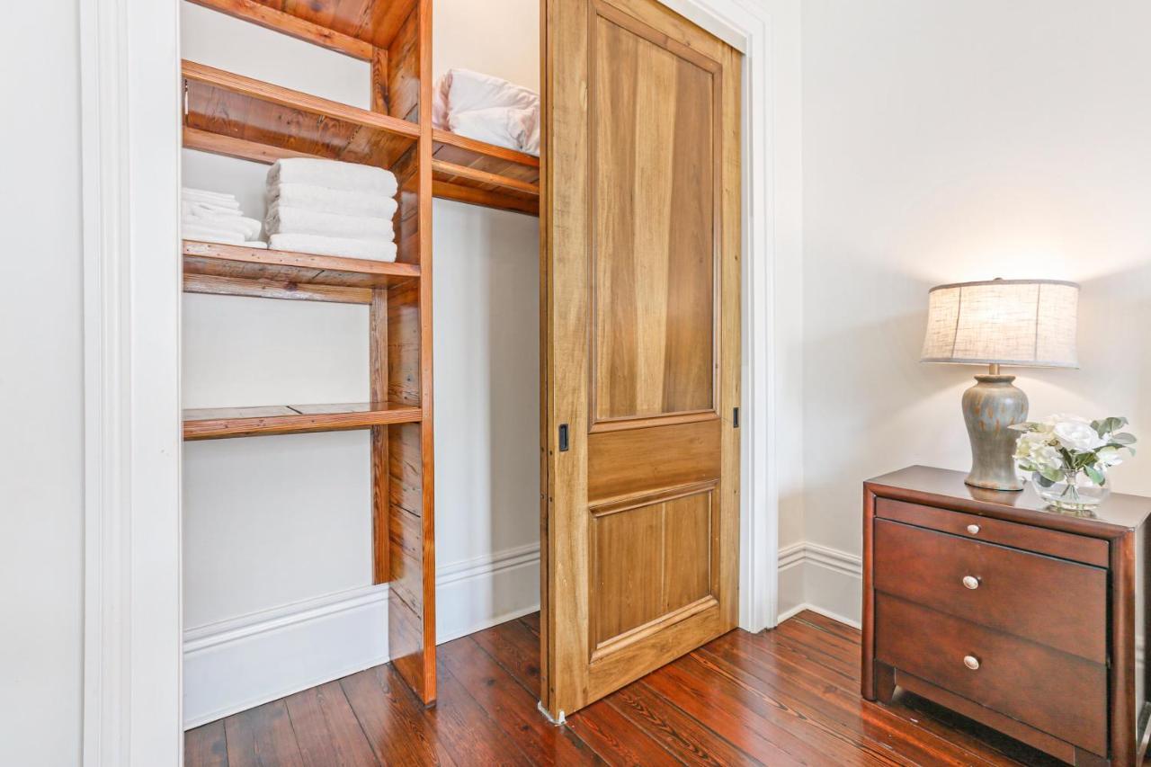 Stunning 5 Bedroom Urban Oasis Downtown Nola Holiday home New Orleans