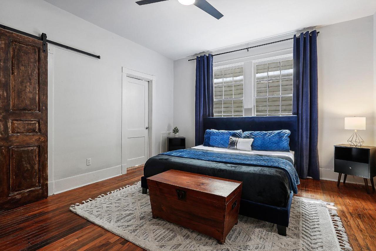 Carondelet Street Lux Apartment *