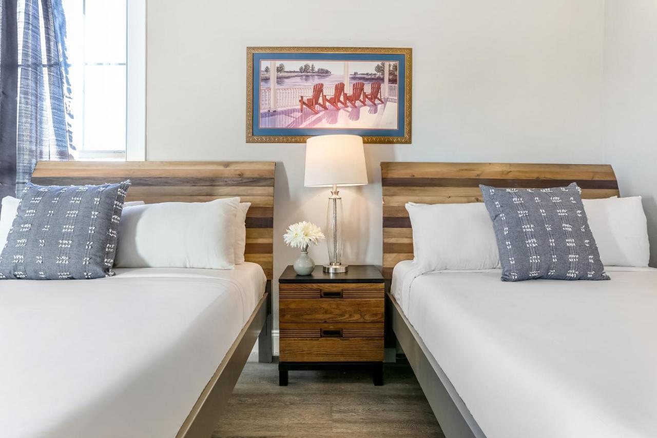5br Penthouse Steps To The Streetcar & Fq * New Orleans