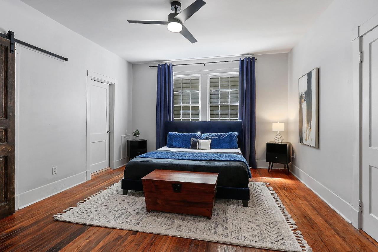 Carondelet Street Lux Apartment *