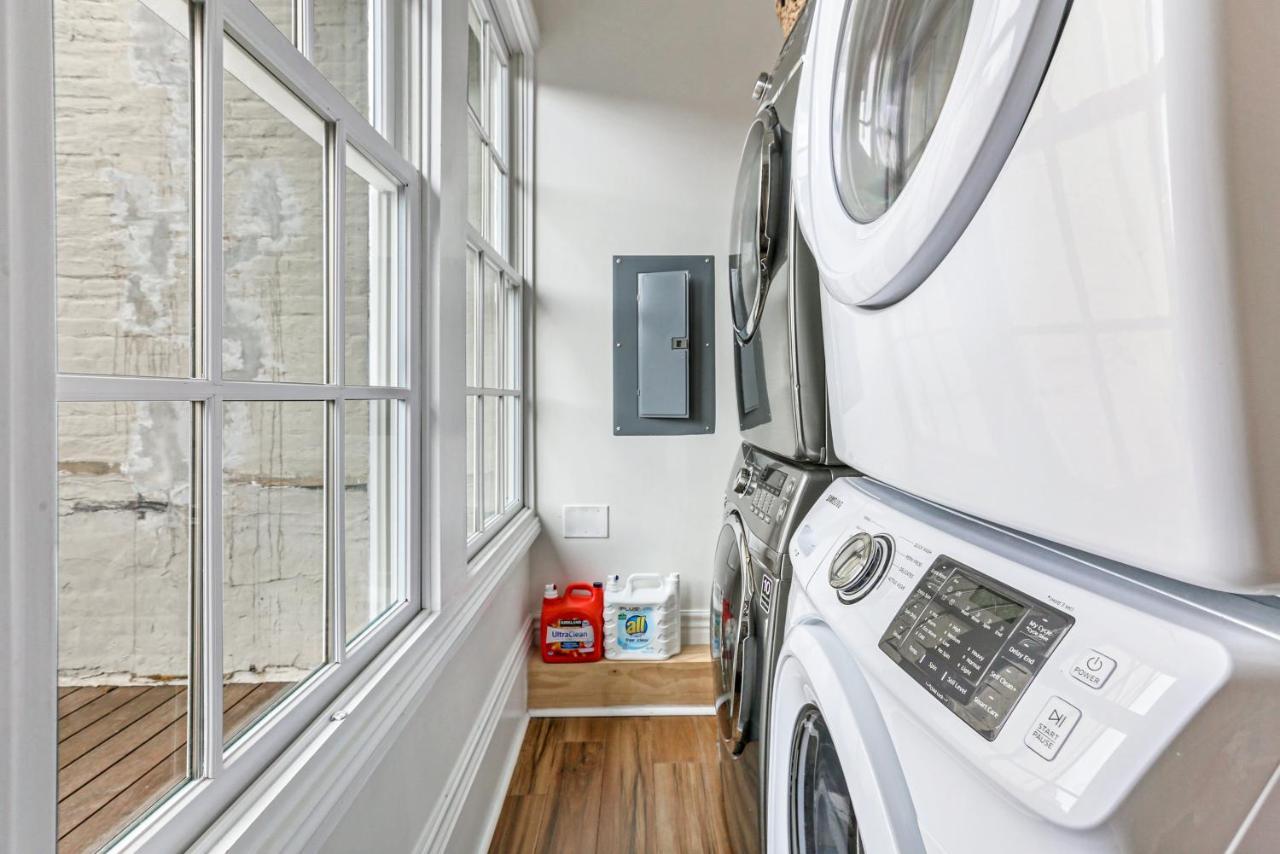 Stunning 5 Bedroom Urban Oasis Downtown Nola * New Orleans