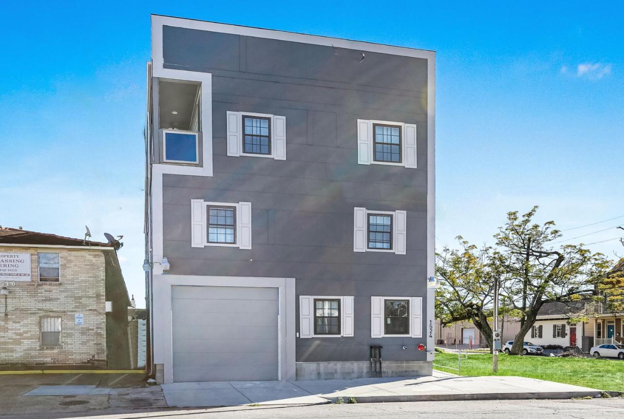 5br Penthouse Steps To The Streetcar & Fq Apartment