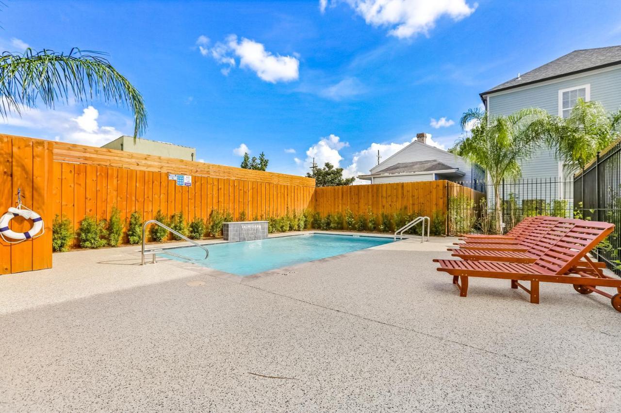 Hosteeva Modern Steps To St Charles Ave & Close To Fq Apartment *
