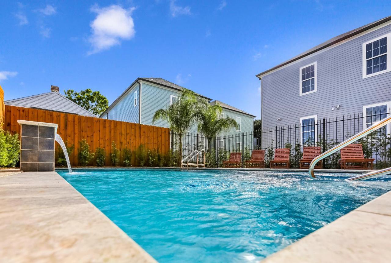 Hosteeva Modern Steps To St Charles Ave & Close To Fq Apartment