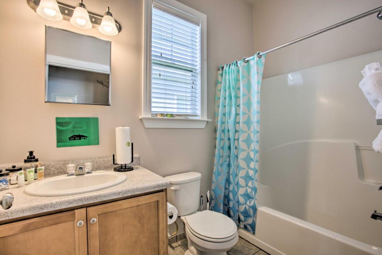 Nola 2 Blocks To Streetcar, Cafes And Bars Holiday home