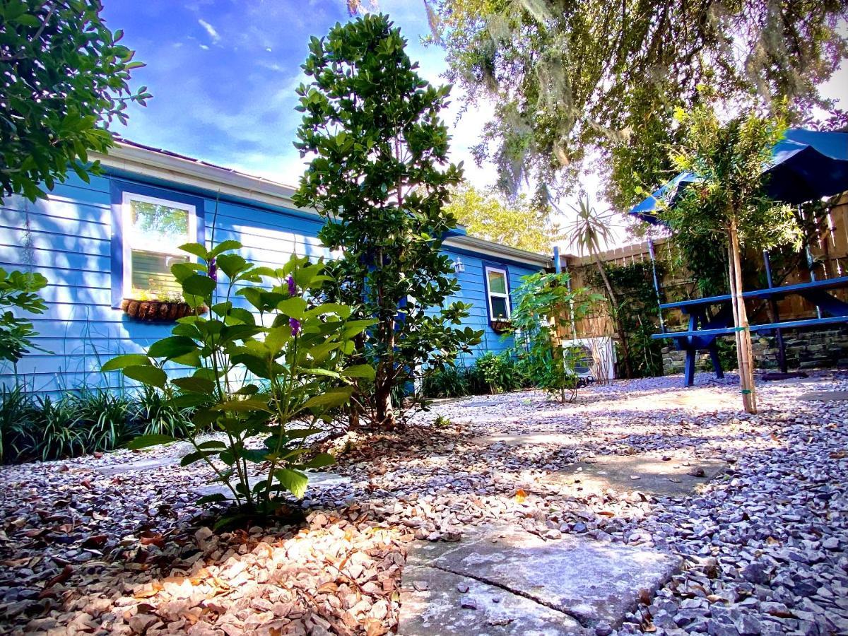 One Bedroom With Hot Tub 2 Blocks To Magazine Street Apartment