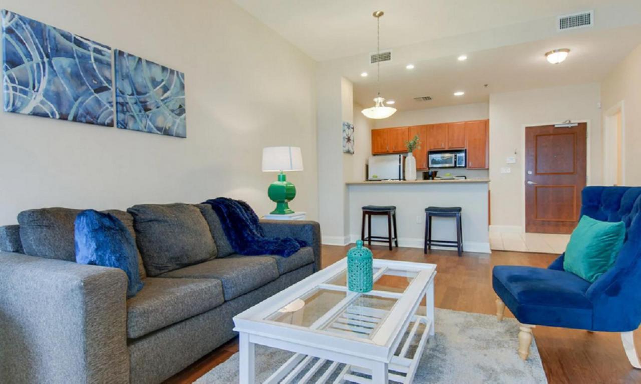 Nola Stays Condominiums Hotel *