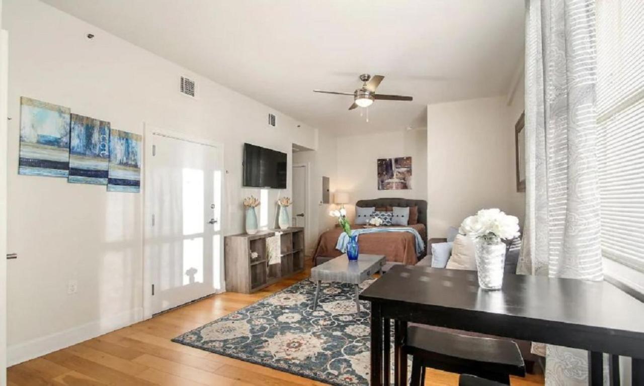 Hotel Nola Stays Condominiums