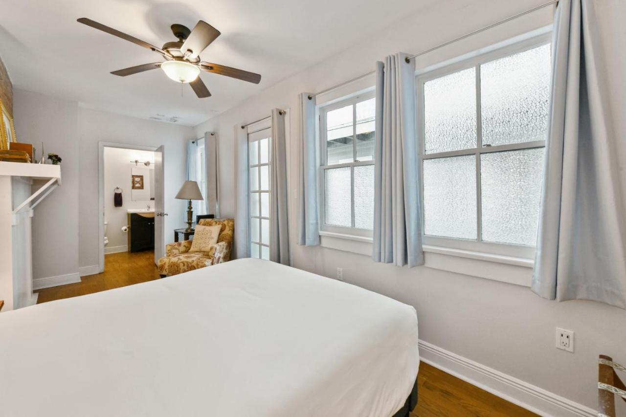 Montgomery House 3*