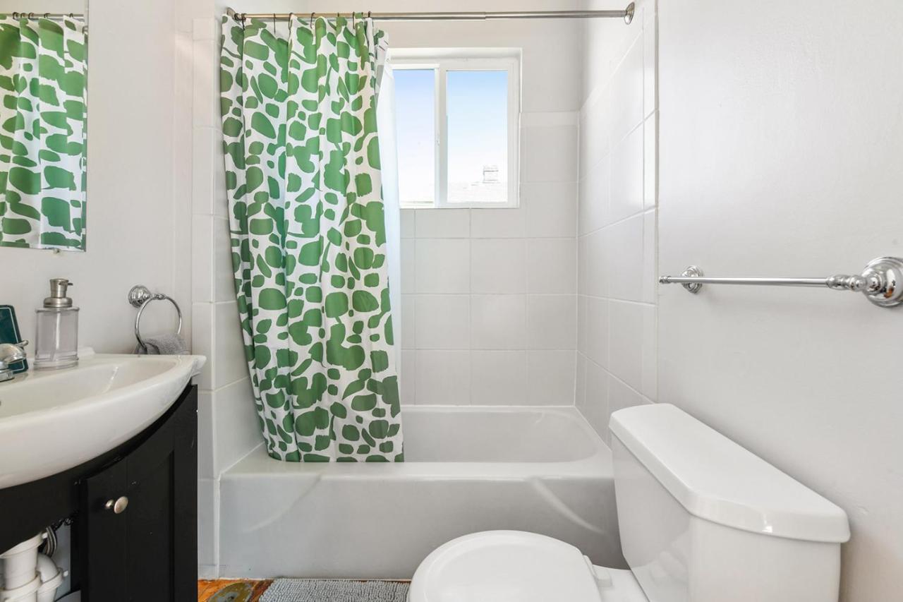 Montgomery House Aparthotel 3*