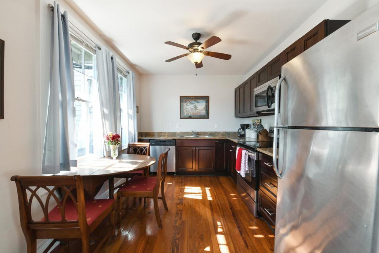 Montgomery House 3*