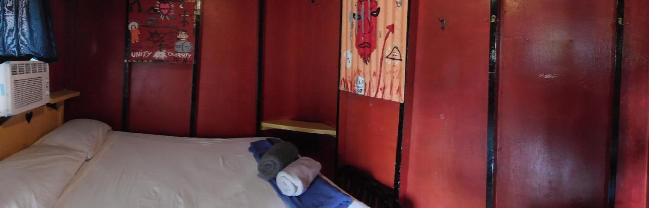 India House Hostel *