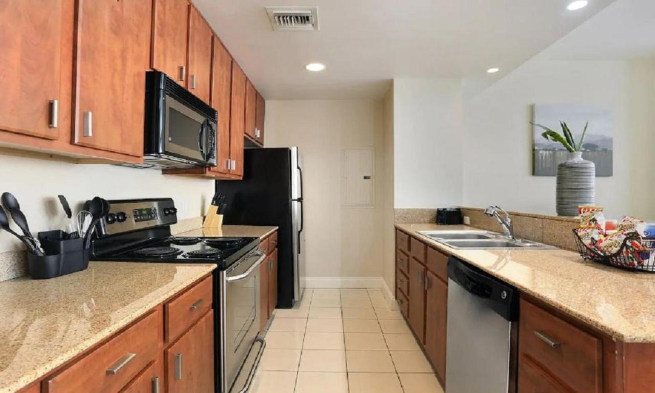 Nola Stays Condominiums Hotel