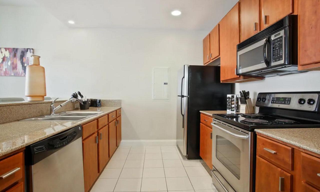 Hotel Nola Stays Condominiums