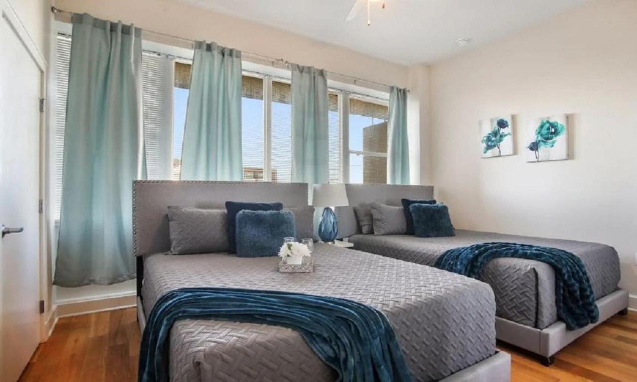 Hotel Nola Stays Condominiums