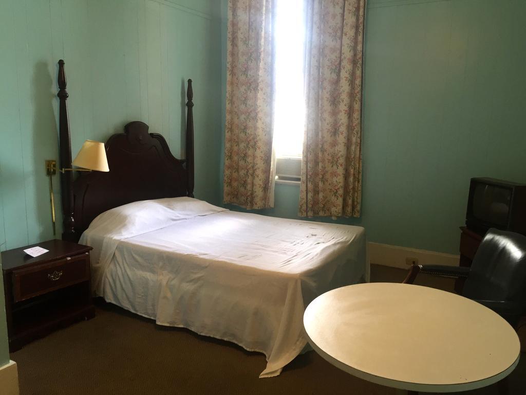 St Vincent's Hostel *