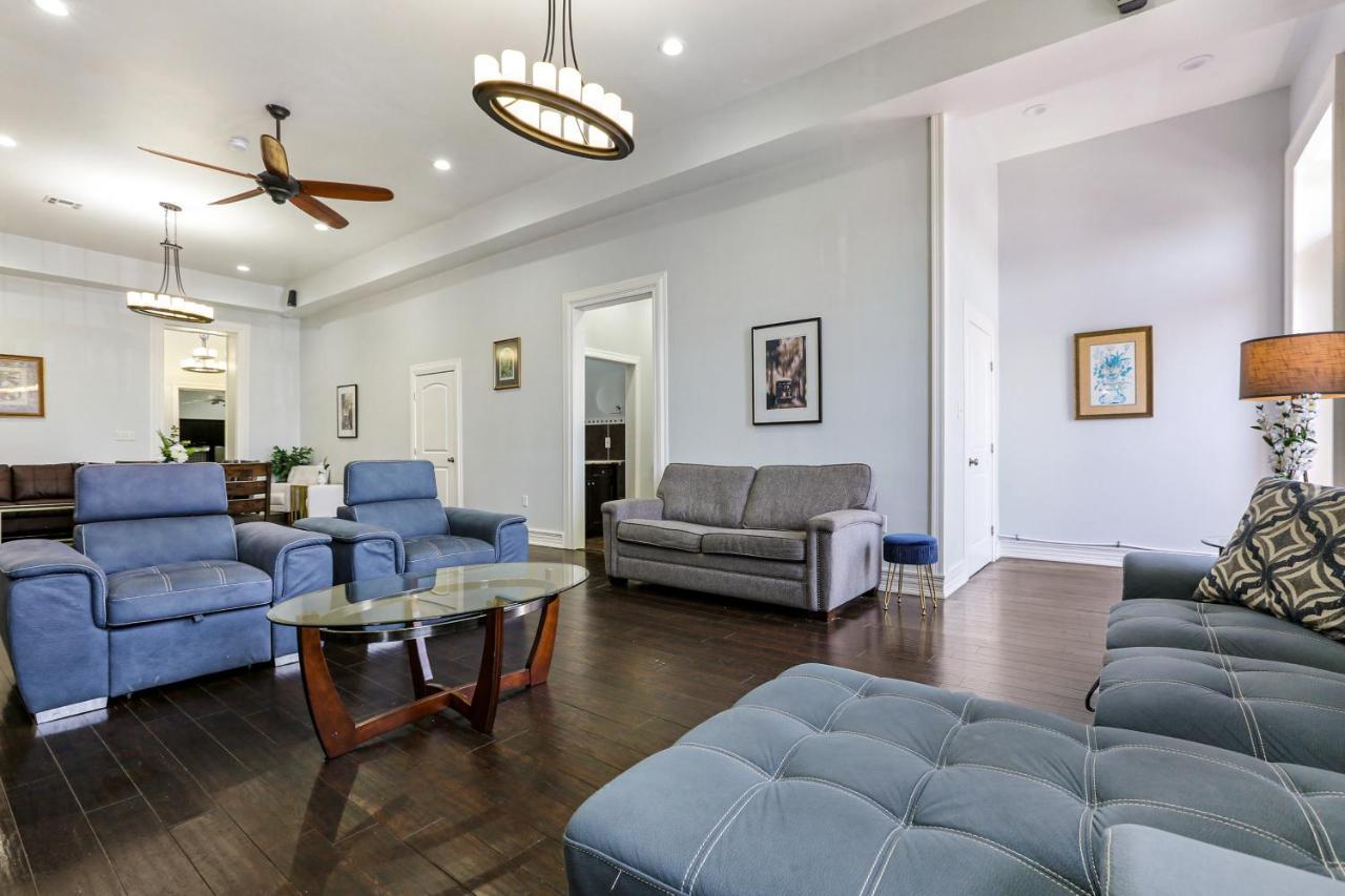 Modern 4br In Downtown Apartment *