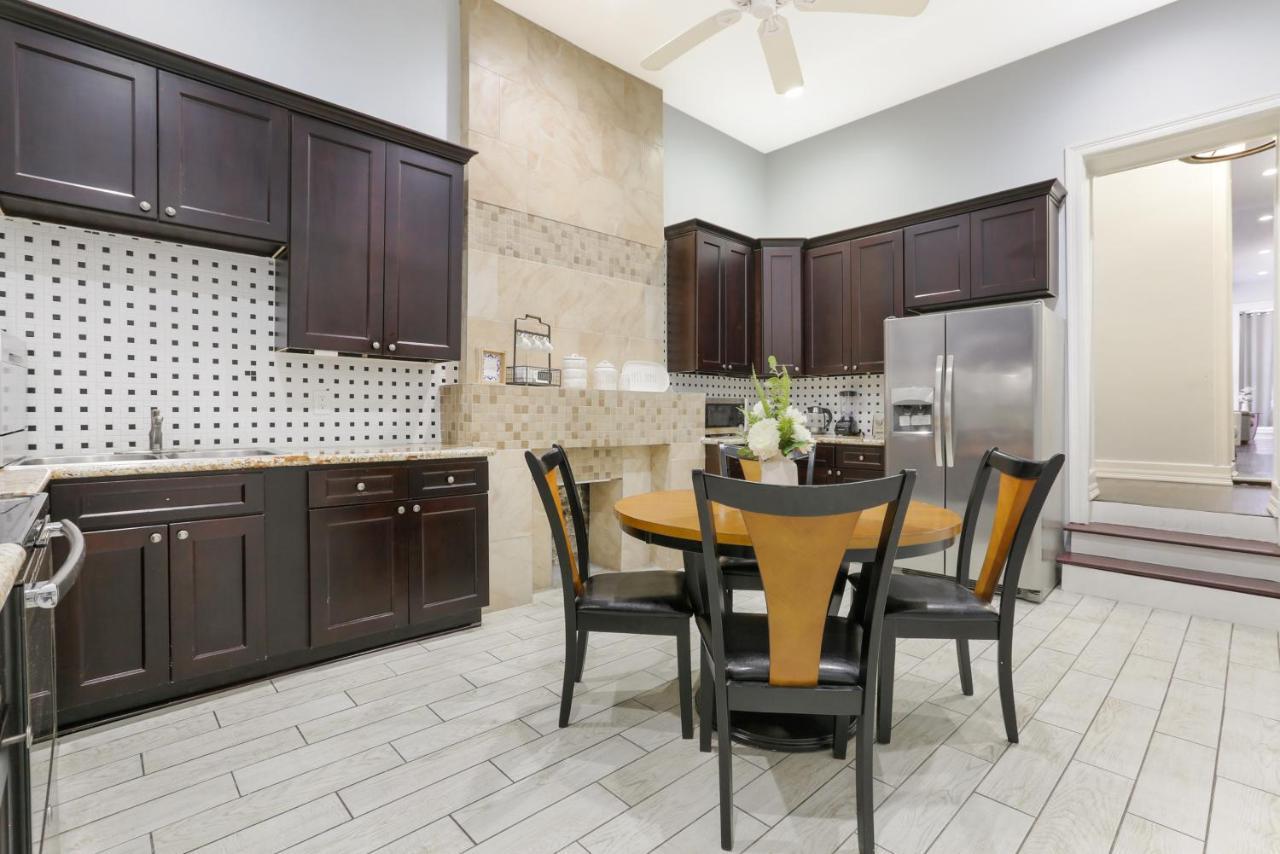 Apartment Modern 4br In Downtown *