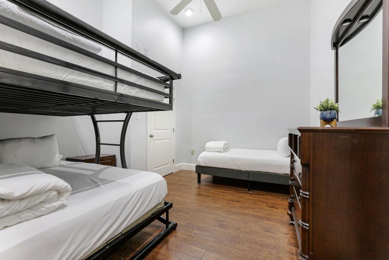 Modern 4br In Downtown Apartment New Orleans