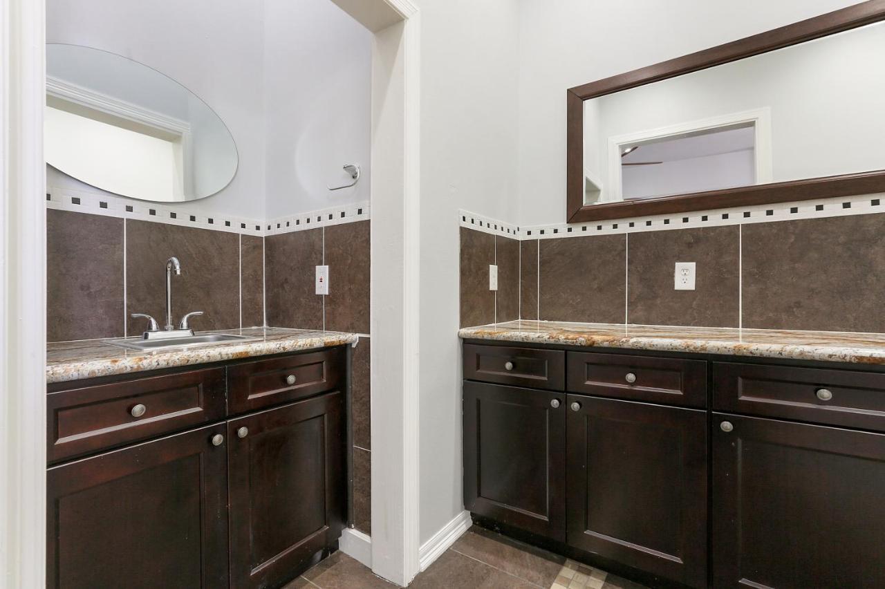 Modern 4br In Downtown Apartment