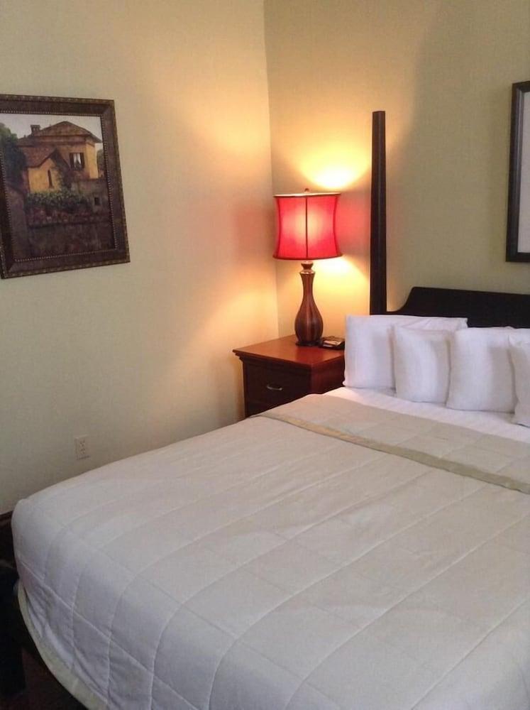 The Queen Anne Bed & Breakfast 3*
