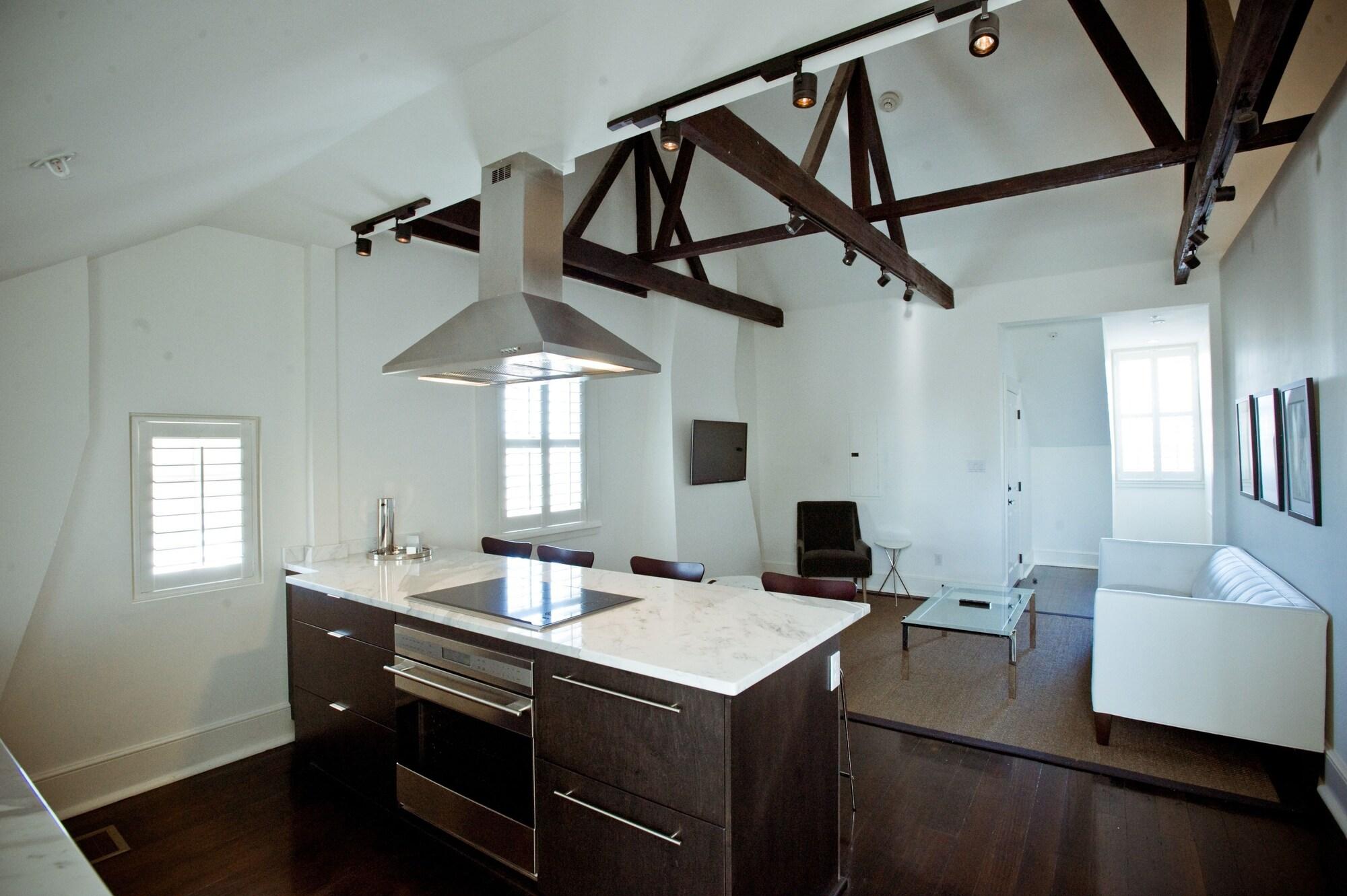 Hotel Melrose Mansion 3*