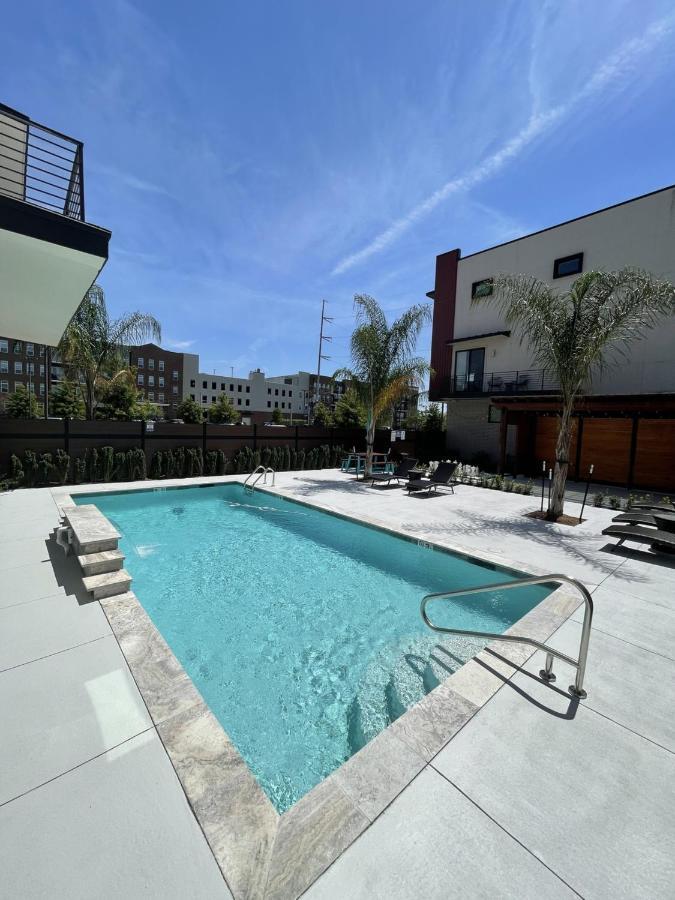New Construction Townhouse Near Hot Spots Guest house *