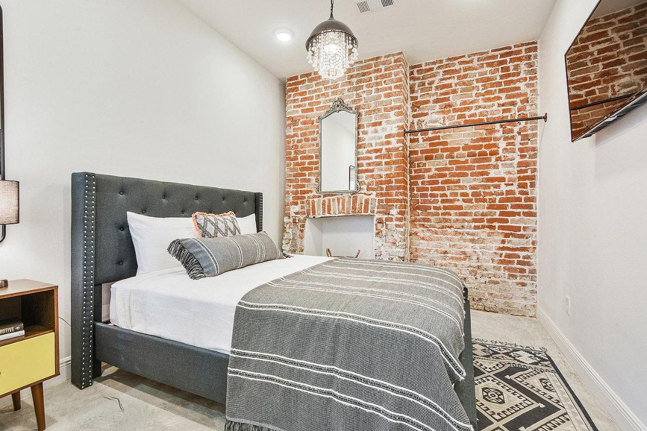 Apartment 3bd / 6 Guests / Phenomenal Location New Orleans