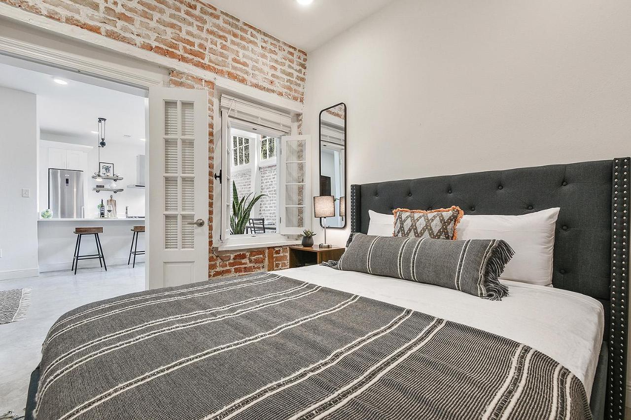 3bd / 6 Guests / Phenomenal Location