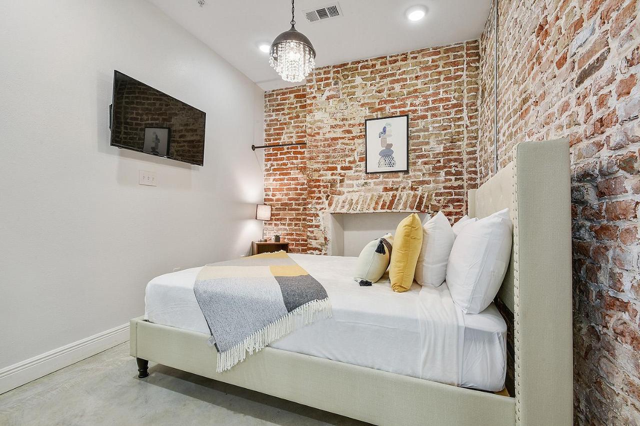 3bd / 6 Guests / Phenomenal Location Apartment New Orleans