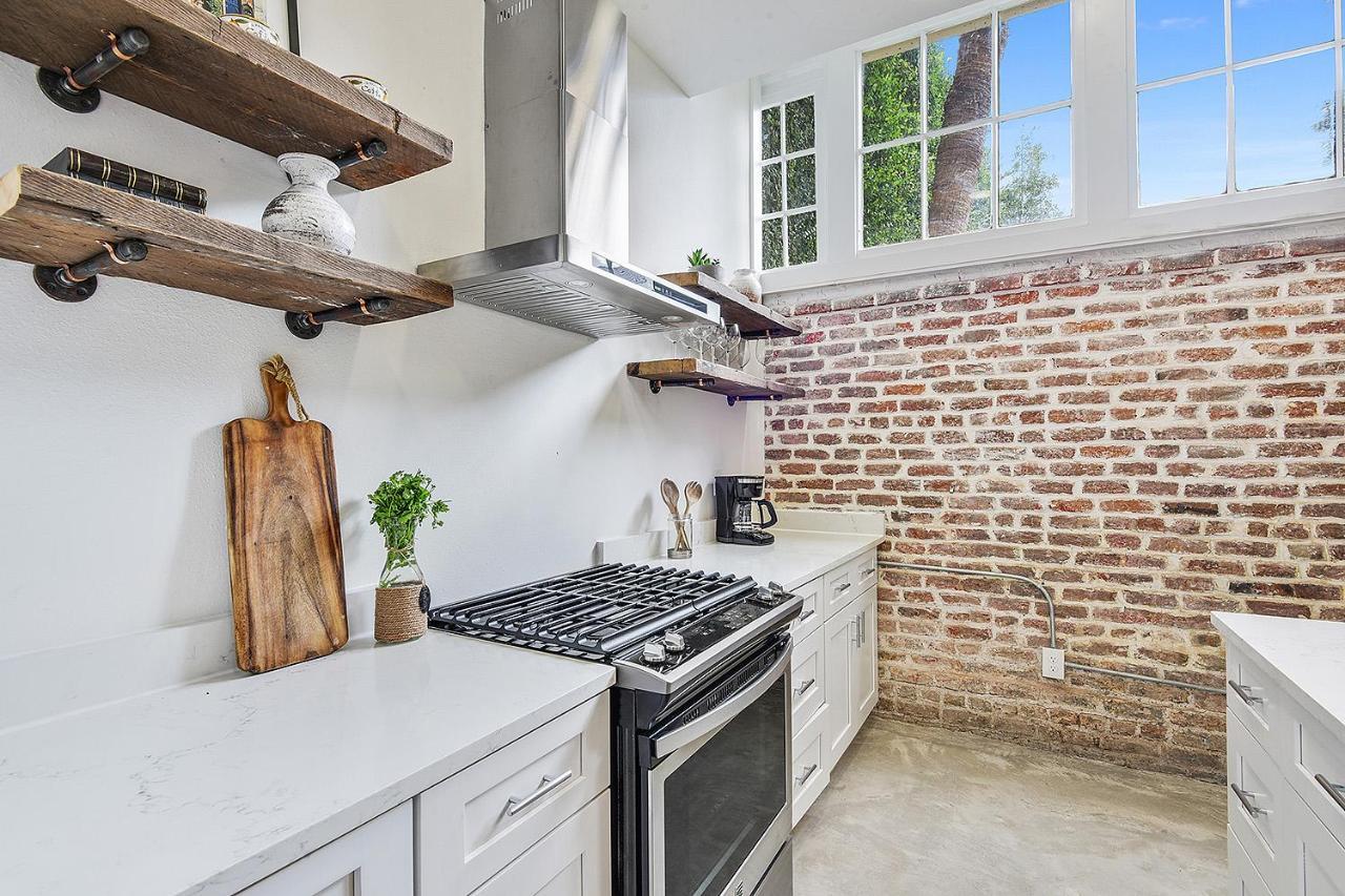 3bd / 6 Guests / Phenomenal Location * New Orleans