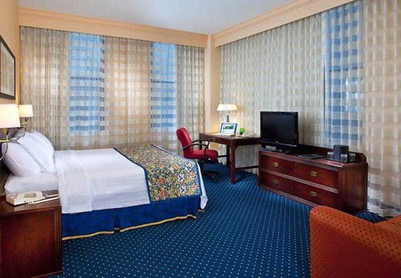 Courtyard By Marriott Downtown Near The French Quarter Hotel